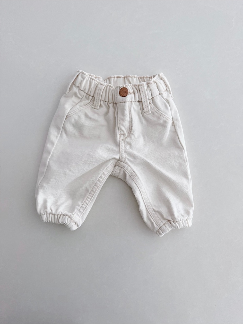 Old Navy Baby Off-White Denim Jogger Pants • Size 0-3M